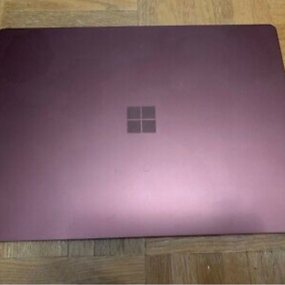 Microsoft surface laptop - Picture 3 of 6